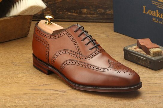 Loake Buckingham Brown Size UK 7.5 Goodyear Welted