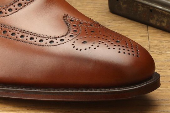 Loake Buckingham Brown Size UK 7.5 Goodyear Welted
