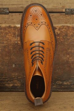Loake Burford Tan Size UK 9.5 Goodyear Welted Rubber Soles