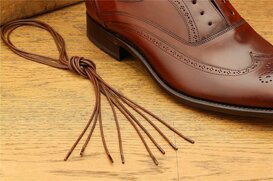 2 Pair Round Waxed Cotton Laces, 75 cm brown